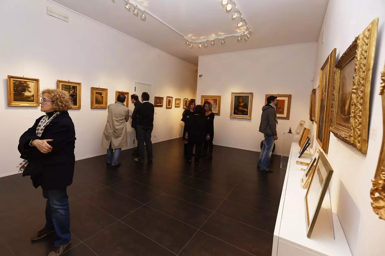 Art Gallery Artifigurative
